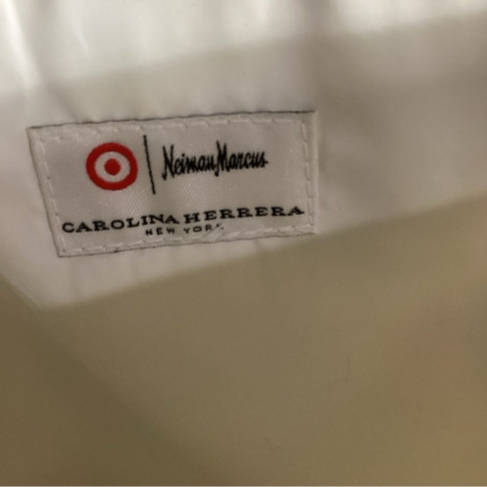 SOLD…….NWOT Nieman Marcus/ Target/ Carolina Herrera 3pc Quilted Travel Bags - Picture 12 of 15